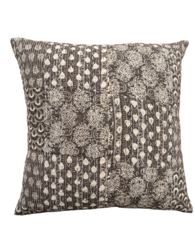 Διακοσμητικό μαξιλάρι Kantha 40x40 μπεζ-μαύρο με διάφορα σχέδια (με γέμιση)