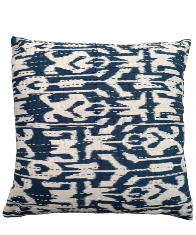 Διακοσμητικό χειροποίητο μαξιλάρι Kantha 40x40 άσπρο-μπλε σχέδια (με γέμιση) 1