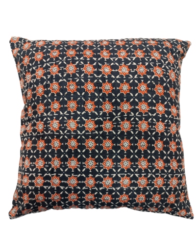 Διακοσμητικό μαξιλάρι kantha 40x40 μαύρο-κόκκινο (με γέμιση)