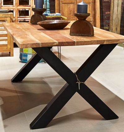 Τραπέζι μοναστηριακού τύπου από ξύλο Ακακίας με μεταλλικά πόδια 
